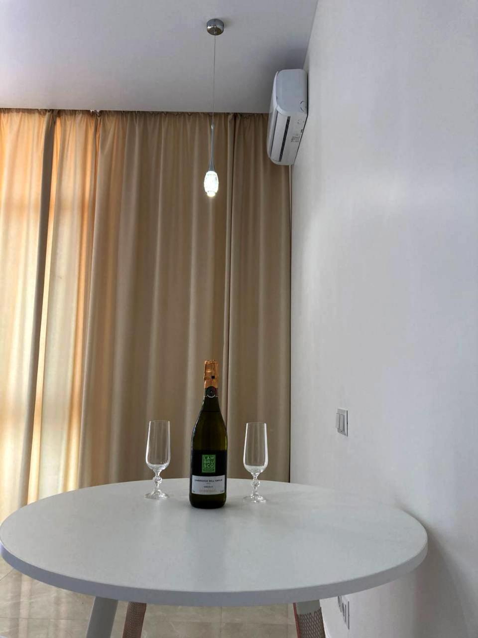 Arcadia Spacious Apartments Odesa Exterior photo